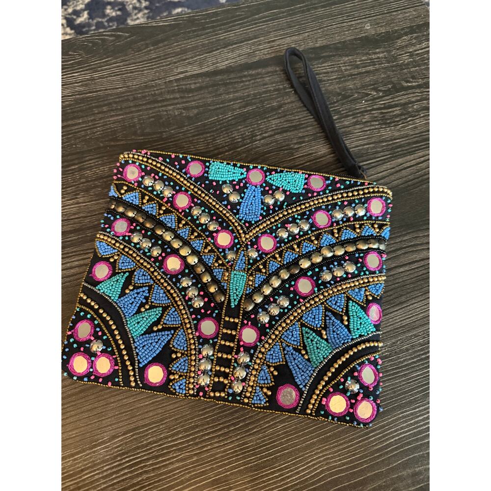 NWOT Clements Ribeiro Blaca Colorful Beaded XL Wristlet
